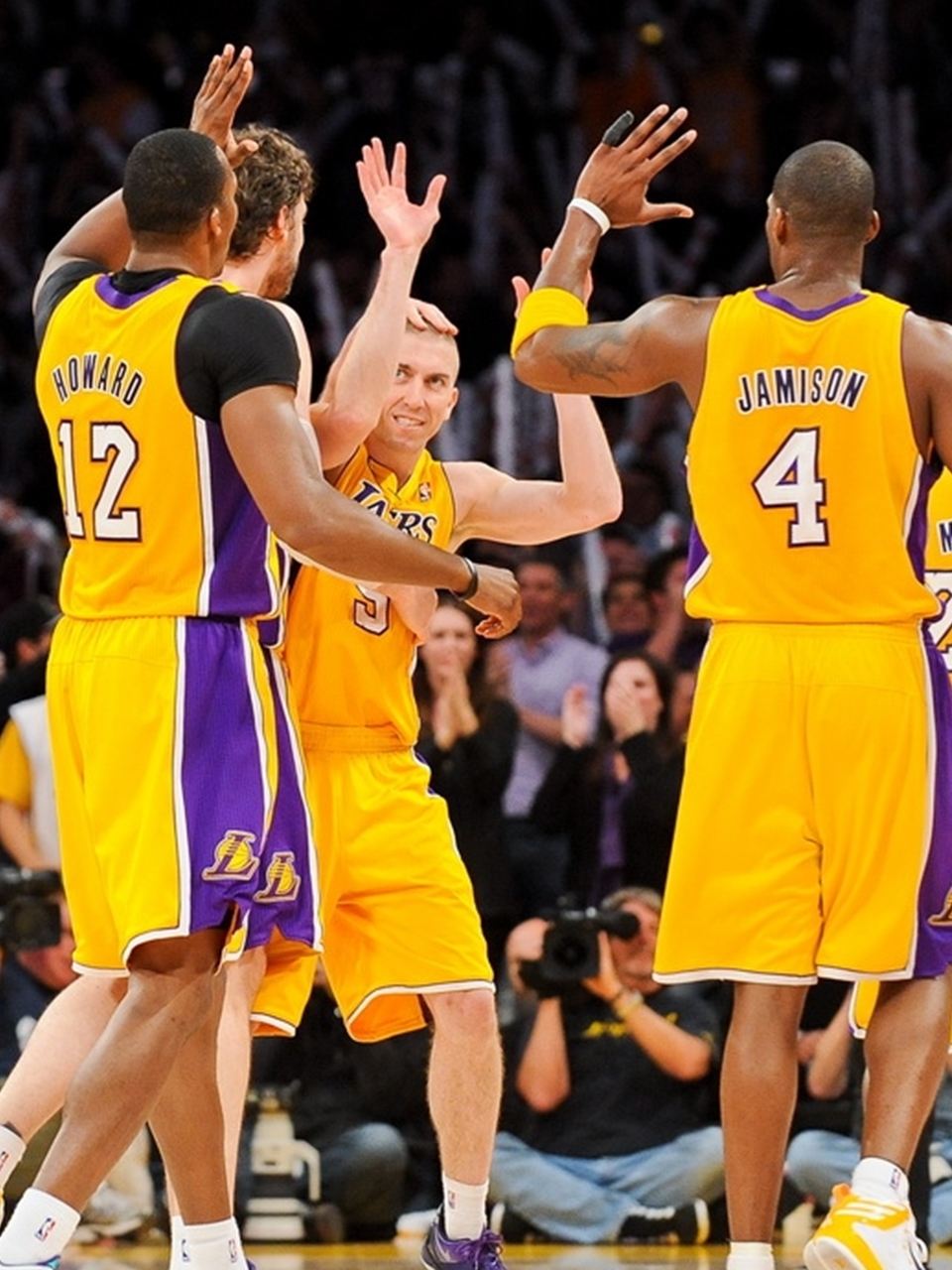 湖人实力不容小觑，取得一场胜利(湖人实力不容小觑,取得一场胜利的比赛)