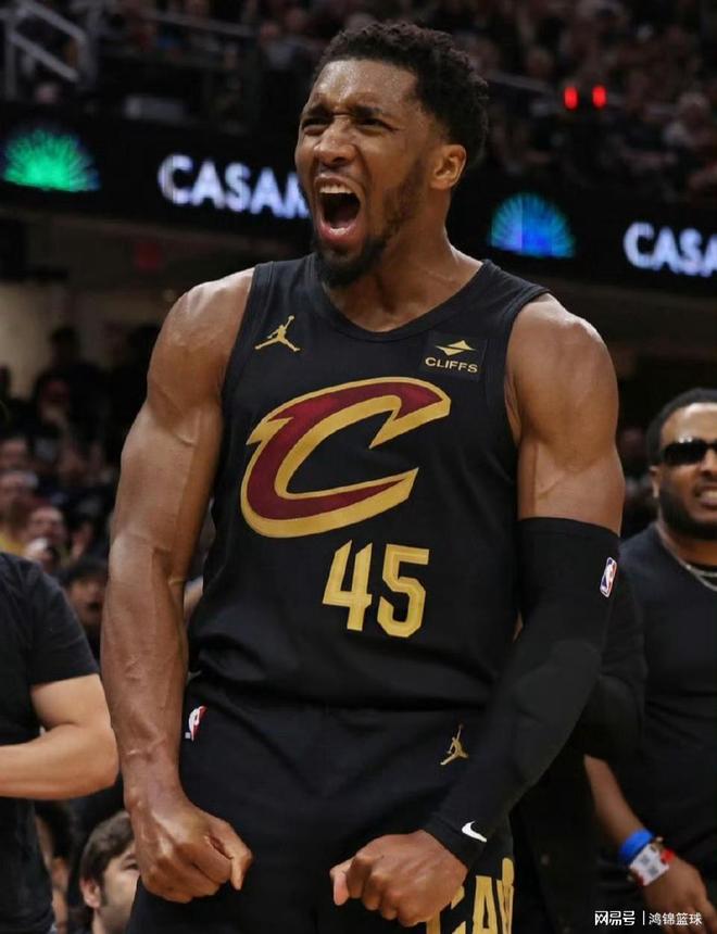 熊猫体育官网-火箭队球员米切尔表现稳健，状态火热的简单介绍